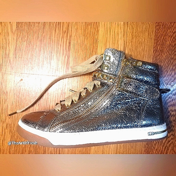 Michael Kors Gold Sneakers with Sleek Design - Picture 13 of 16